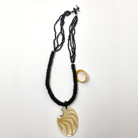 Abalone Necklace and Ring - Set - Picture 4 of 11